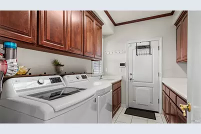 3227 Balmoral Court, Fairfield, CA 94534 - Photo 36