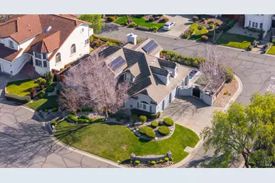 3227 Balmoral Court, Fairfield, CA 94534 - Photo 4