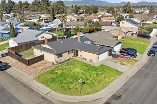 2049 Swan Way, Fairfield, CA 94533 - Photo 2