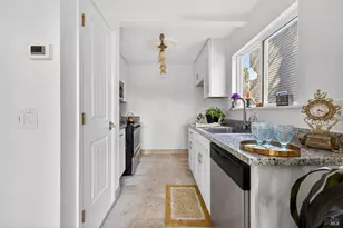 2141 W Steele Ln, Santa Rosa, CA 95403 - Photo 12