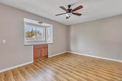 428 W F Street, Dixon, CA 95620 - Photo 12