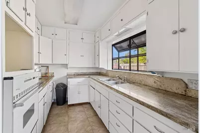 2050 Marlow Road, Santa Rosa, CA 95403 - Photo 10