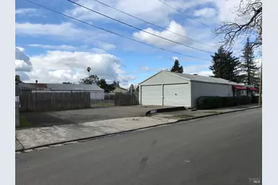 109 Chestnut Street, Santa Rosa, CA 95401 - Photo 1