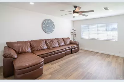 800 N Washington Street, Dixon, CA 95620 - Photo 6