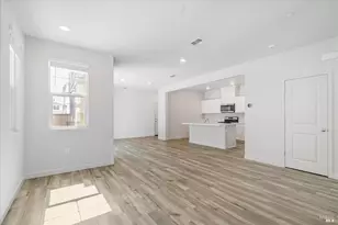 122 Flounder St, Suisun City, CA 94585 - Photo 6