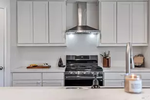 2594 Vine Hill Dr, Napa, CA 94558 - Photo 20