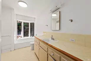 2 Baytree Ln, San Anselmo, CA 94960 - Photo 14