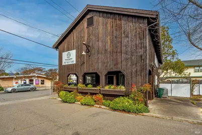 681 Broadway, Sonoma, CA 95476 - Photo 22