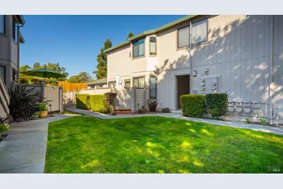 76 Dockside Circle, San Rafael, CA 94903 - Photo 20