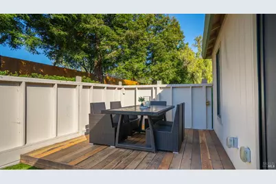 76 Dockside Circle, San Rafael, CA 94903 - Photo 16