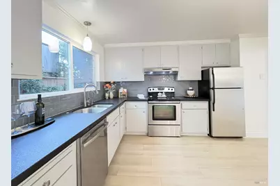 5242 Miles Avenue #Apt C, Oakland, CA 94618 - Photo 6