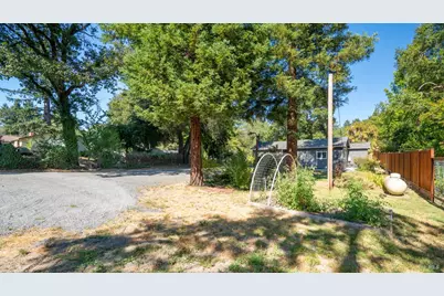1550 Laguna Road, Santa Rosa, CA 95401 - Photo 6