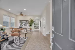 1030 Driftwood Dr, Suisun City, CA 94585 - Photo 6