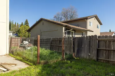 380 Claridge Court, Vacaville, CA 95687 - Photo 38