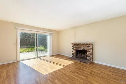 380 Claridge Court, Vacaville, CA 95687 - Photo 18