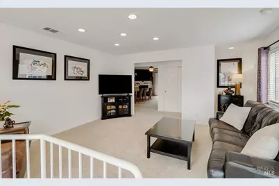 648 E J Street, Benicia, CA 94510 - Photo 12