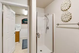 648 E J St, Benicia, CA 94510 - Photo 8