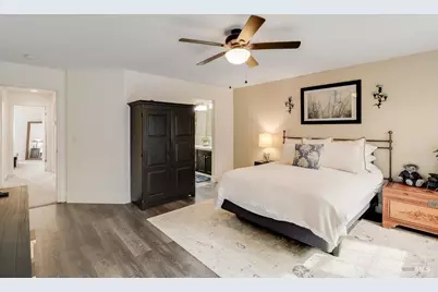 648 E J Street, Benicia, CA 94510 - Photo 22