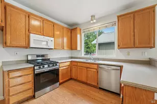 1311 Peterson Ln, Santa Rosa, CA 95403 - Photo 22