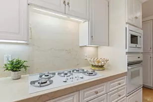 209 Kaanapali Dr, Napa, CA 94558 - Photo 10