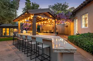1021 Rose Dr, Napa, CA 94558 - Photo 2