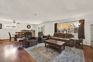 307 Trinity Dr, Vacaville, CA 95687 - Photo 6