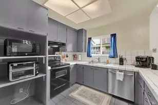 307 Trinity Dr, Vacaville, CA 95687 - Photo 12