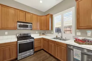 1721 Beale Cir, Suisun City, CA 94585 - Photo 24