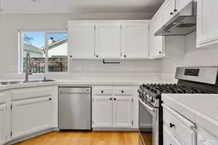 1210 Maple Dr, Rohnert Park, CA 94928 - Photo 12