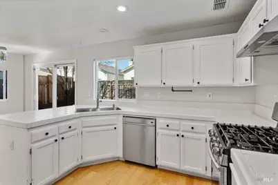 1210 Maple Drive, Rohnert Park, CA 94928 - Photo 14