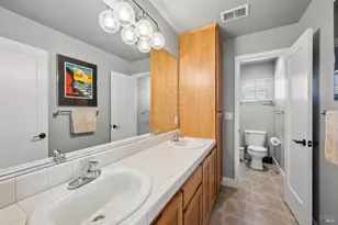 313 Sunrise Dr, Cloverdale, CA 95425 - Photo 40