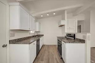 12773 Island Cir, Clearlake Oaks, CA 95423 - Photo 10