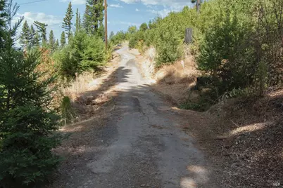 9451 Mill Creek Road, Healdsburg, CA 95448 - Photo 16