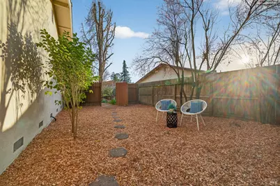 8256 Valley View Drive, Sebastopol, CA 95472 - Photo 38