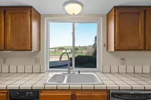 309 Drake Ct, Benicia, CA 94510 - Photo 18