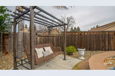 631 Sunnyvale Place, Vacaville, CA 95687 - Photo 50