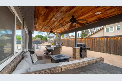 631 Sunnyvale Place, Vacaville, CA 95687 - Photo 40