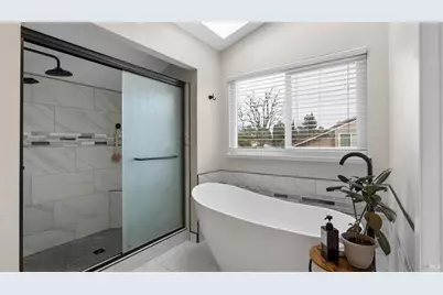 631 Sunnyvale Place, Vacaville, CA 95687 - Photo 36