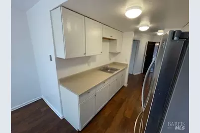 935 W 8th Street, Santa Rosa, CA 95401 - Photo 10