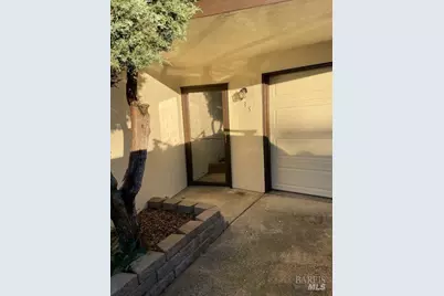 935 W 8th Street, Santa Rosa, CA 95401 - Photo 4