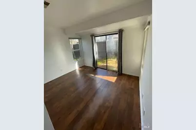 935 W 8th Street, Santa Rosa, CA 95401 - Photo 12