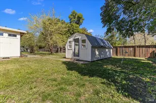 197 Bailhache Ave, Healdsburg, CA 95448 - Photo 24