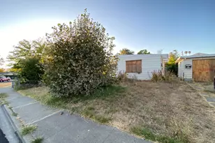 18 Joan Dr, American Canyon, CA 94503 - Photo 1