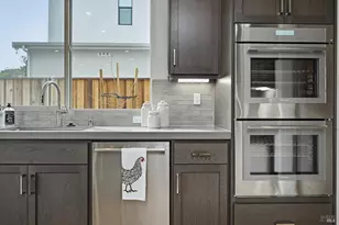 135 Waterstone Ct, Napa, CA 94558 - Photo 12