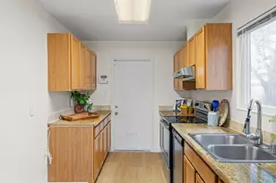 2450 Oceanic Dr, Fairfield, CA 94533 - Photo 14