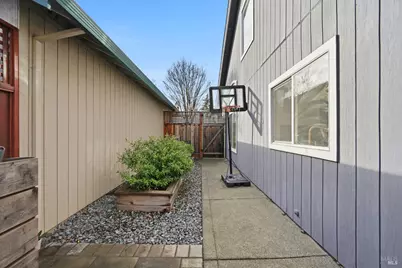 1430 Twilight Way, Santa Rosa, CA 95409 - Photo 42