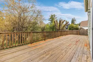 397 Parkview Dr, Healdsburg, CA 95448 - Photo 30