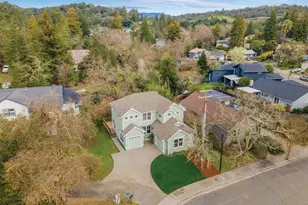 397 Parkview Dr, Healdsburg, CA 95448 - Photo 38
