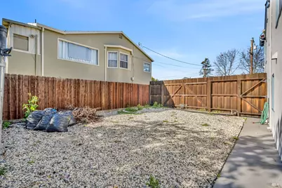 729 1st Street, Rodeo, CA 94572 - Photo 24