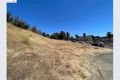 401 Avian Drive, Vallejo, CA 94591 - Photo 1